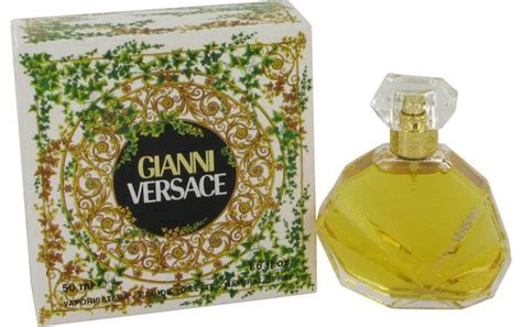 gianni versace fragrance.